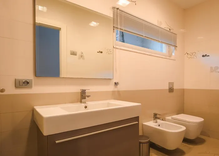 Exclusive By Pikhost * Široka