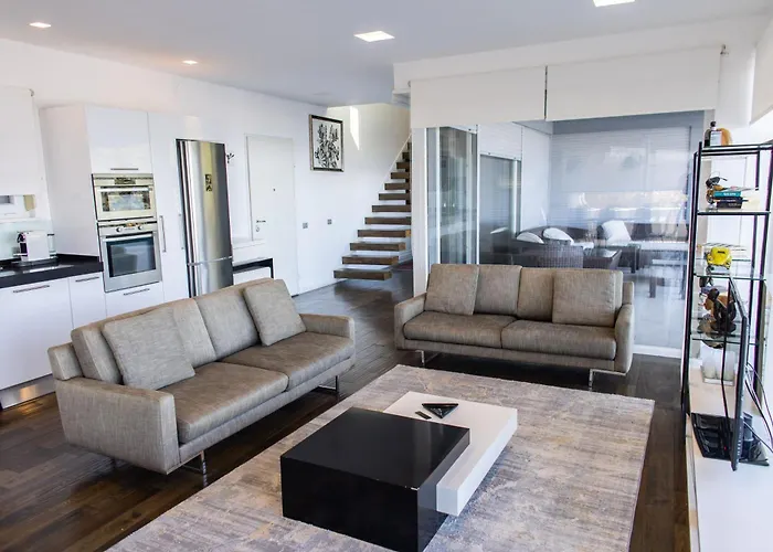 Exclusive By Pikhost