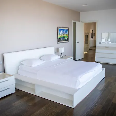 Villa Exclusive